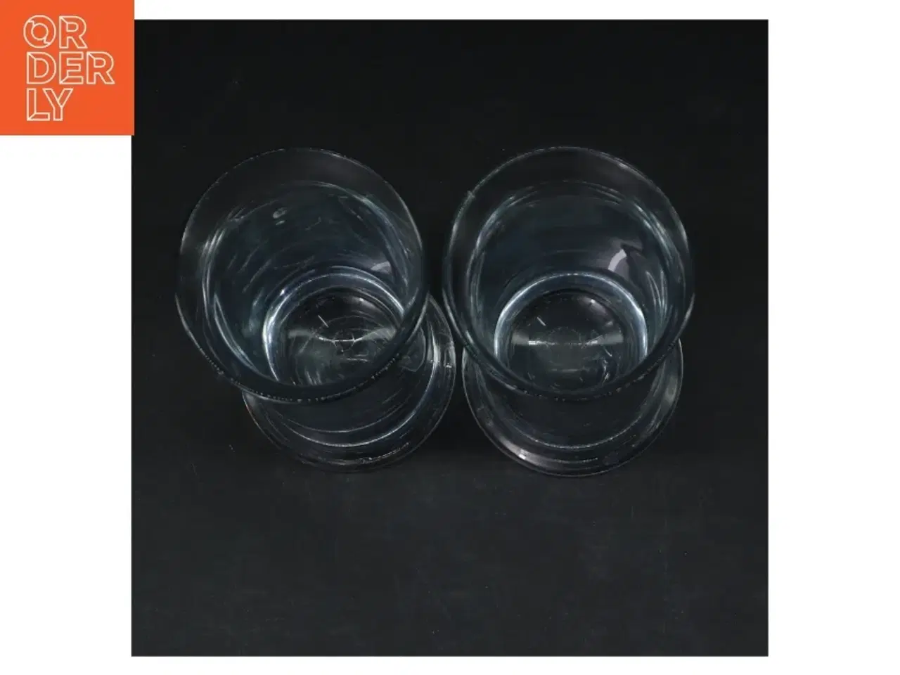 Billede 2 - Sæt af to klare drikkeglas (str. Ø. 7 cm. længde, 16 cm)