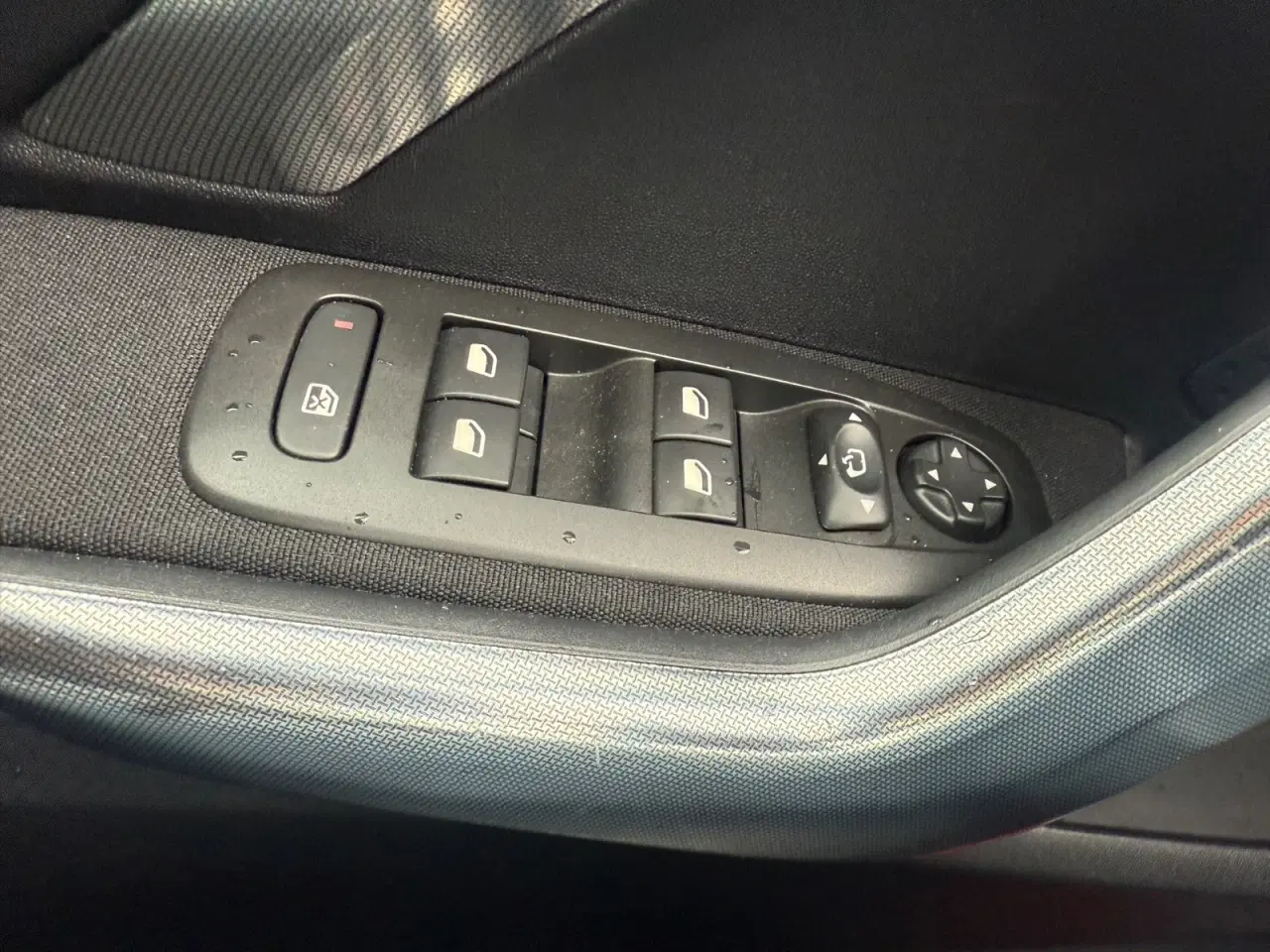 Billede 16 - Peugeot 2008 1,2 e-THP 110 Selection Sky