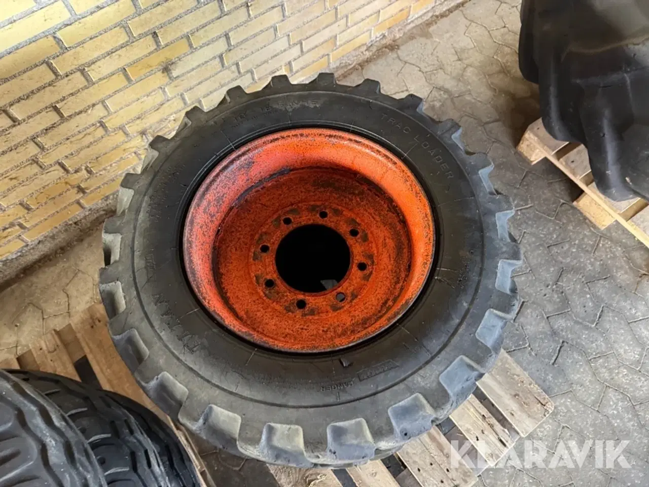 Billede 2 - Dæk Titan Trac loader