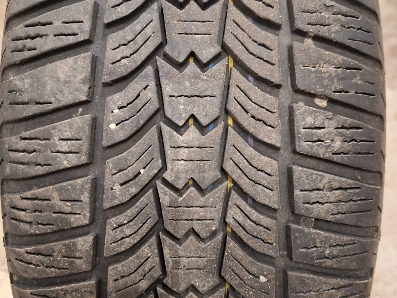 Billede 2 - Vinterdæk 215/55/R16 Kianog Hyundai