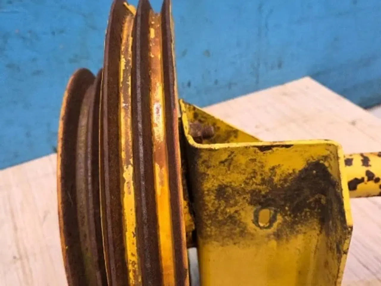 Billede 2 - New Holland TF46 Remskive 80451553