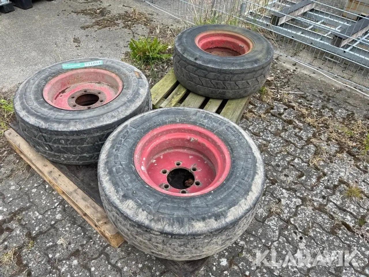 Billede 2 - Dæk med fælg MICHELIN 3 styk