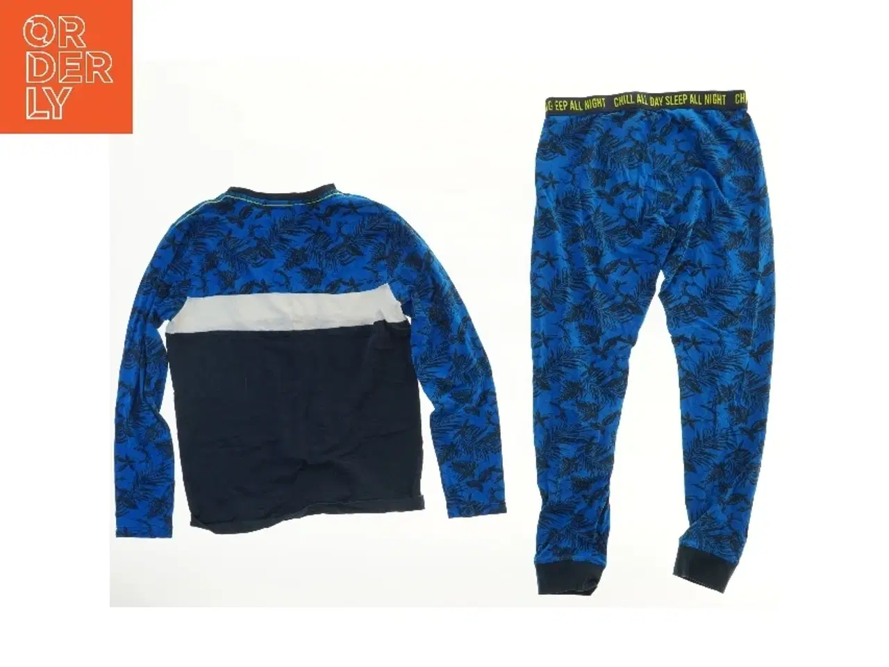 Billede 1 - Nattøj 146 cm