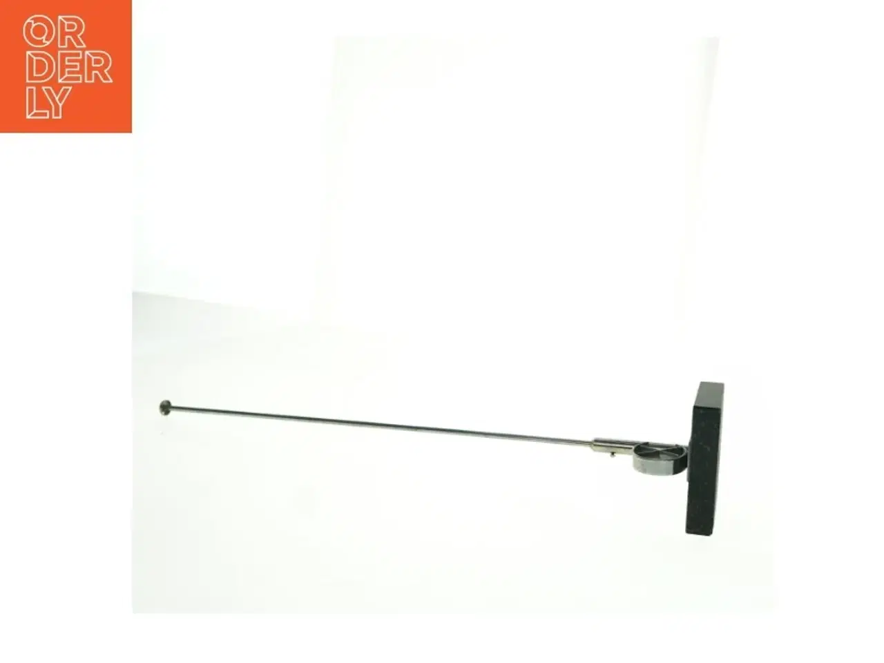 Billede 4 - Flagstang på fod af norsk Porsgrun porfyr marmor (str. 51 x 10 cm)