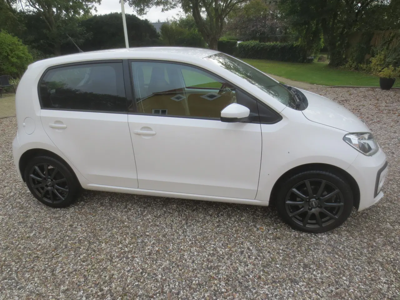 Billede 8 - VW Up ! 1.0 i Årg 2016 Nysynet. 