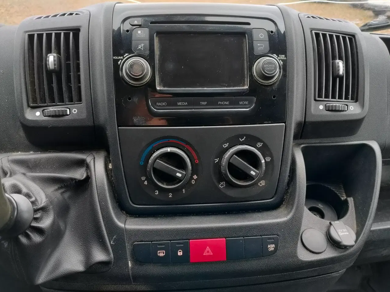 Billede 10 - Citroen Jumper 2,2 HDI brugt Håndværker bil. 