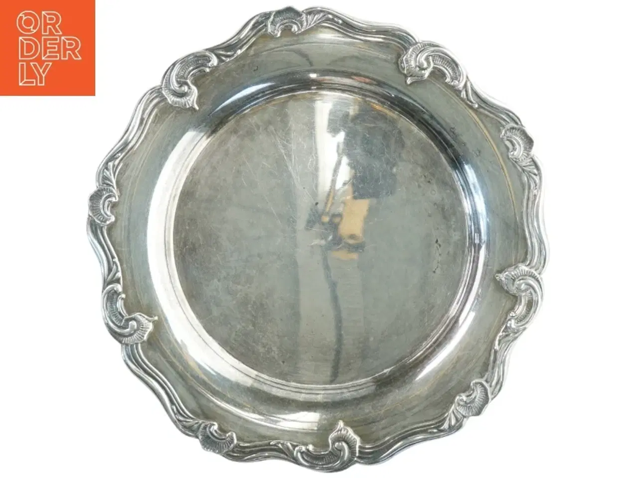 Billede 2 - Dekorativ rund bakke i sølv (str. Ø 26 cm)
