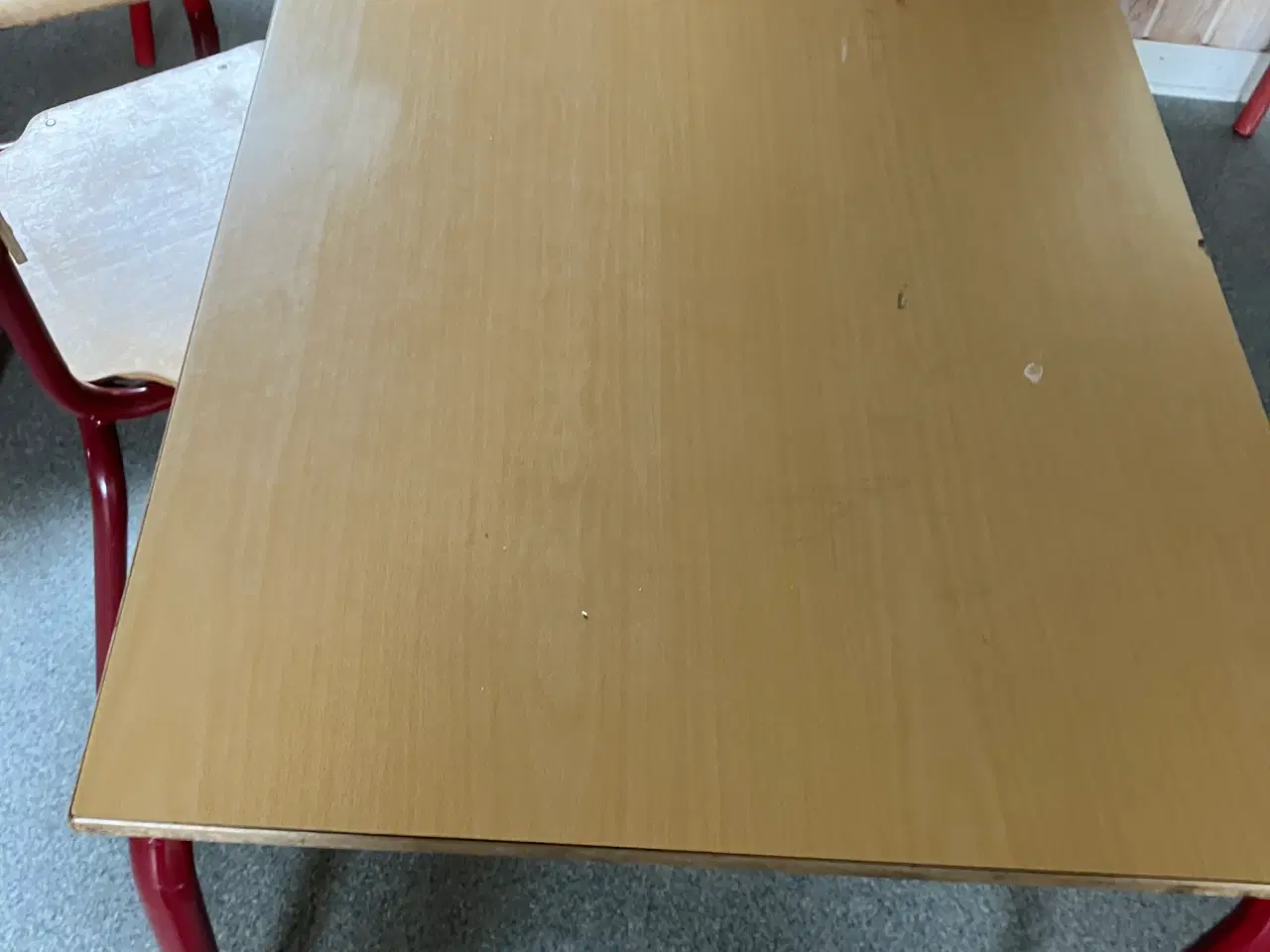 Billede 3 - Kantinestole og borde