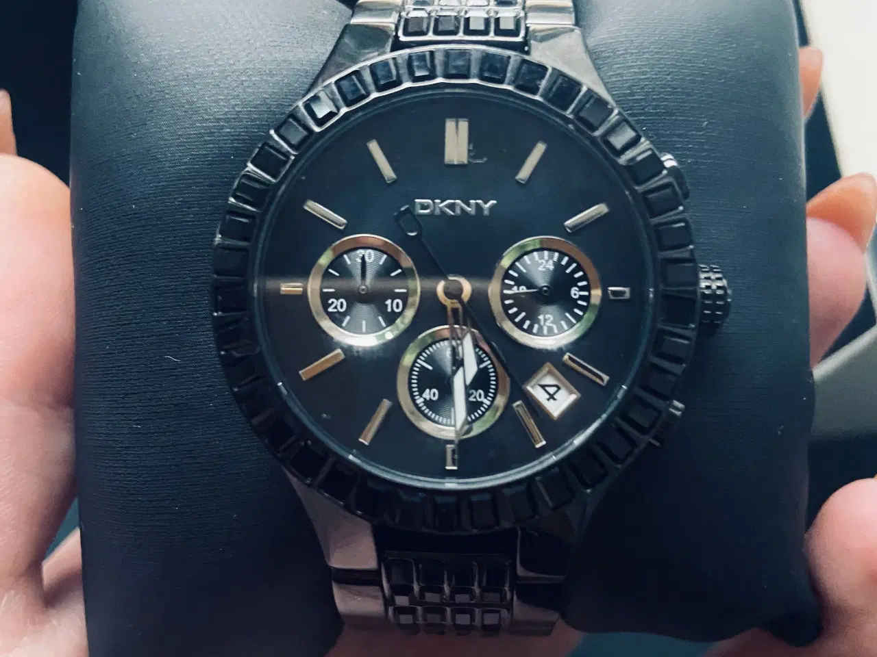 Billede 1 - DKNY Armbåndsur i sort