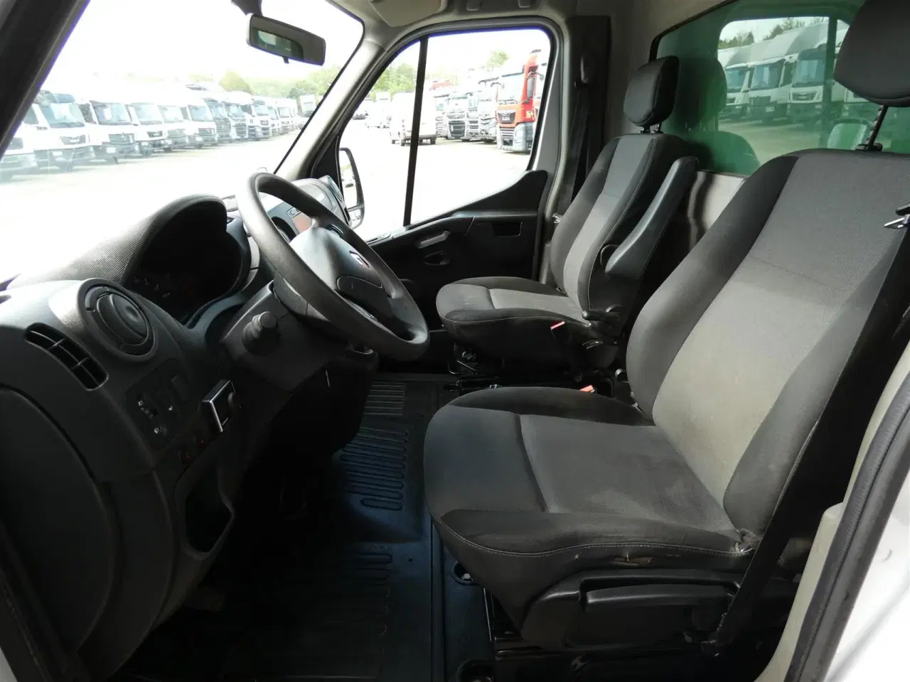 Billede 9 - Renault Master T35 L3H1 2,3 DCI tvillingehjul start/stop 165HK Ladv./Chas. 6g