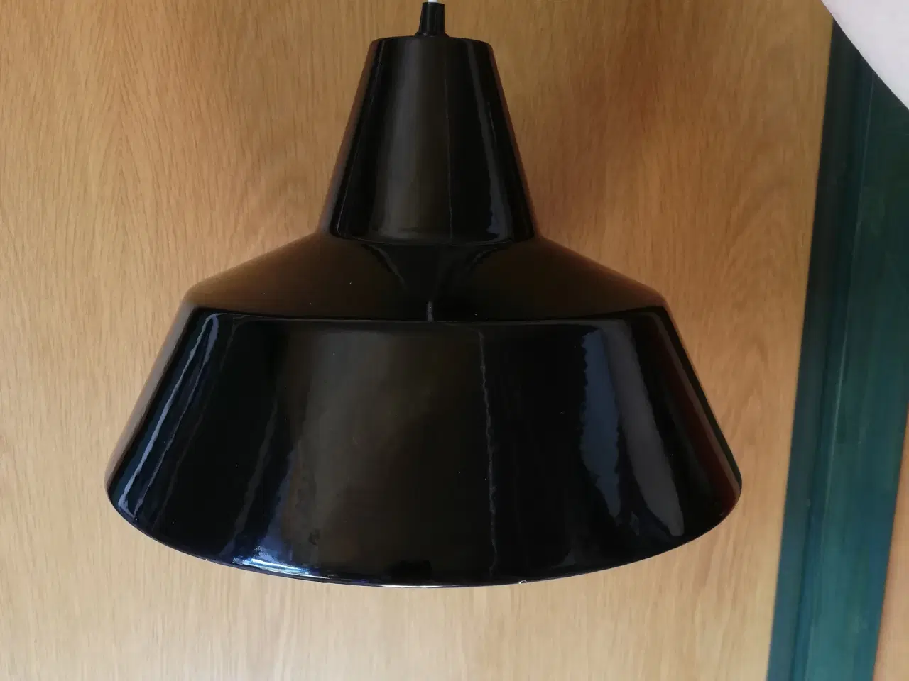 Billede 1 - Louis Poulsen sort emaljeret værkstedslampe 
