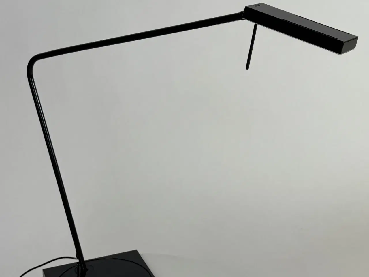 Billede 5 - Luxo | Ninety LED Bordlampe