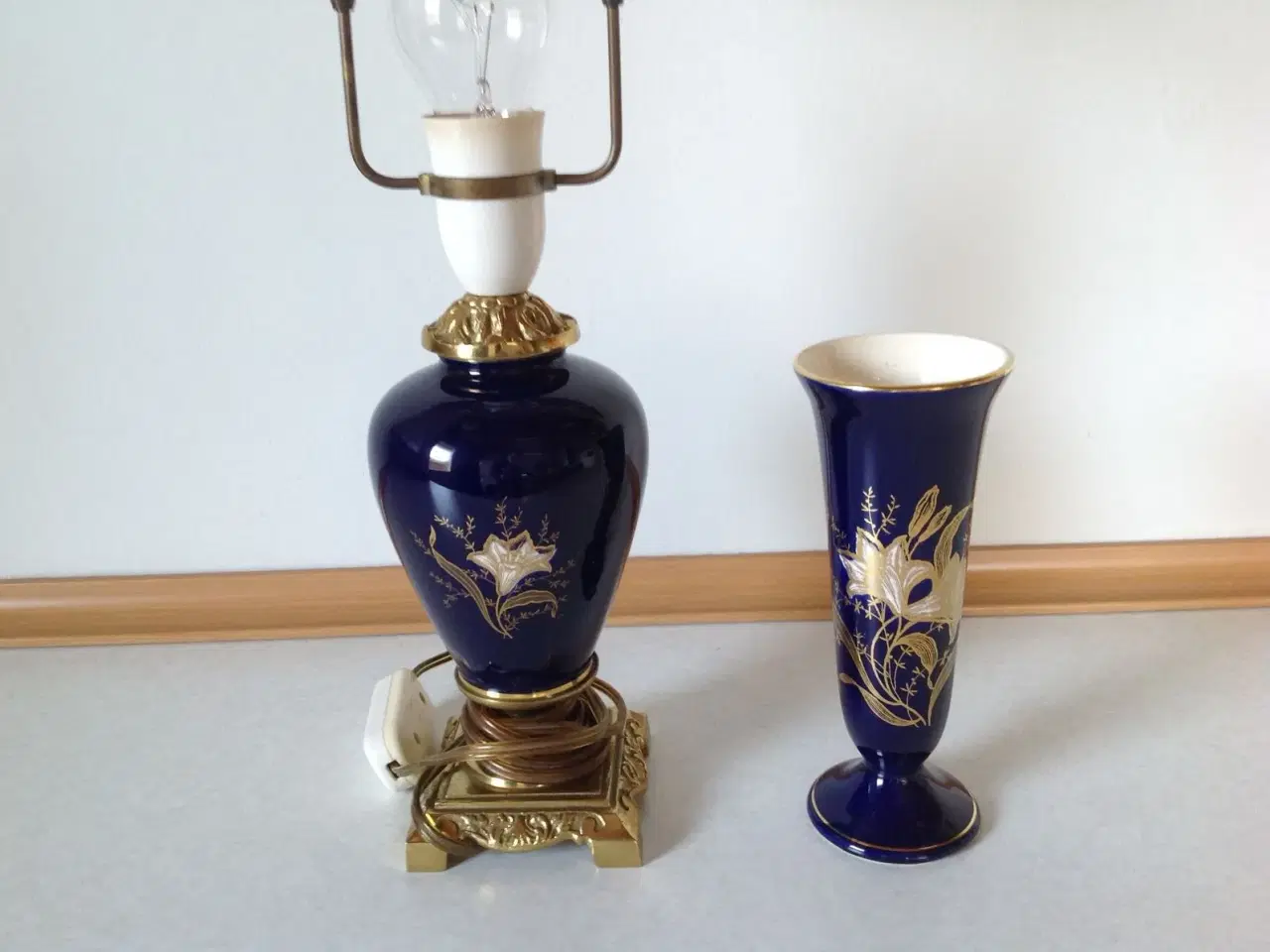 Billede 4 - Limburg Bordlampe+ vase koboltblå 