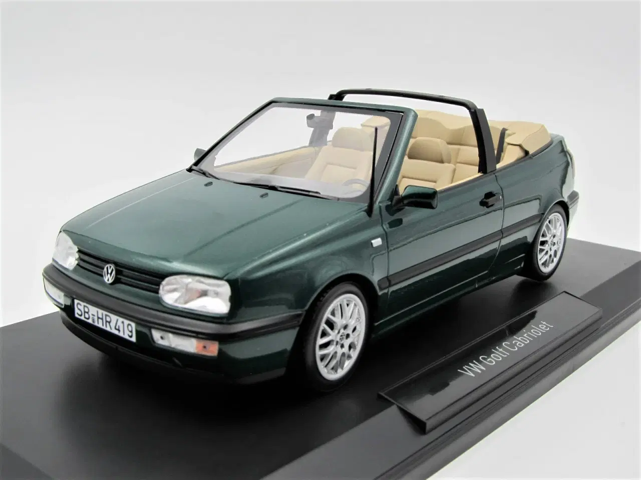 Billede 1 - 1995 VW Golf III Cabriolet High Line 1:18 