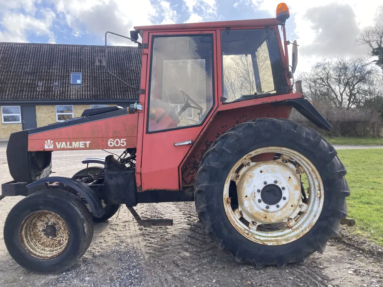 Billede 4 - Valmet 605 ophugges 