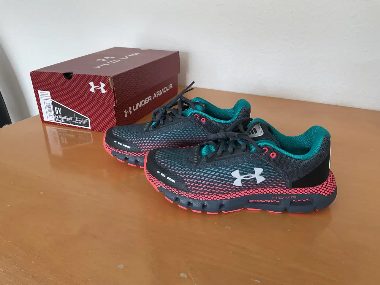 Billede 4 - UNDER ARMOUR løbesko