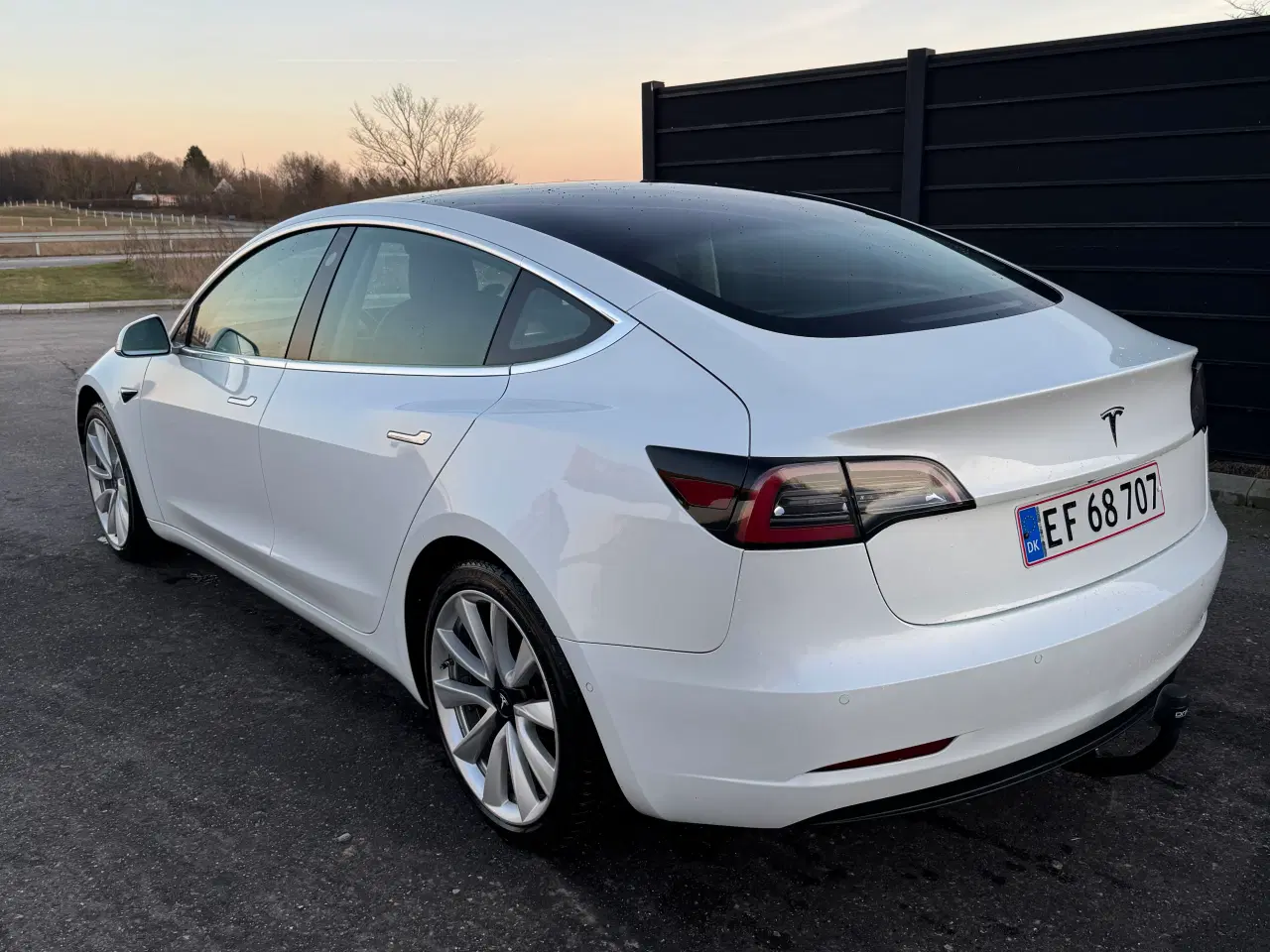 Billede 3 - Velkørende Tesla 3