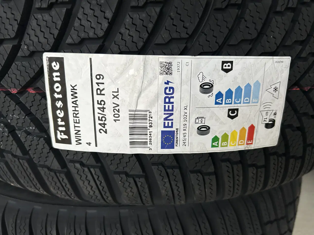 Billede 2 - Vinterdæk 245/45-19