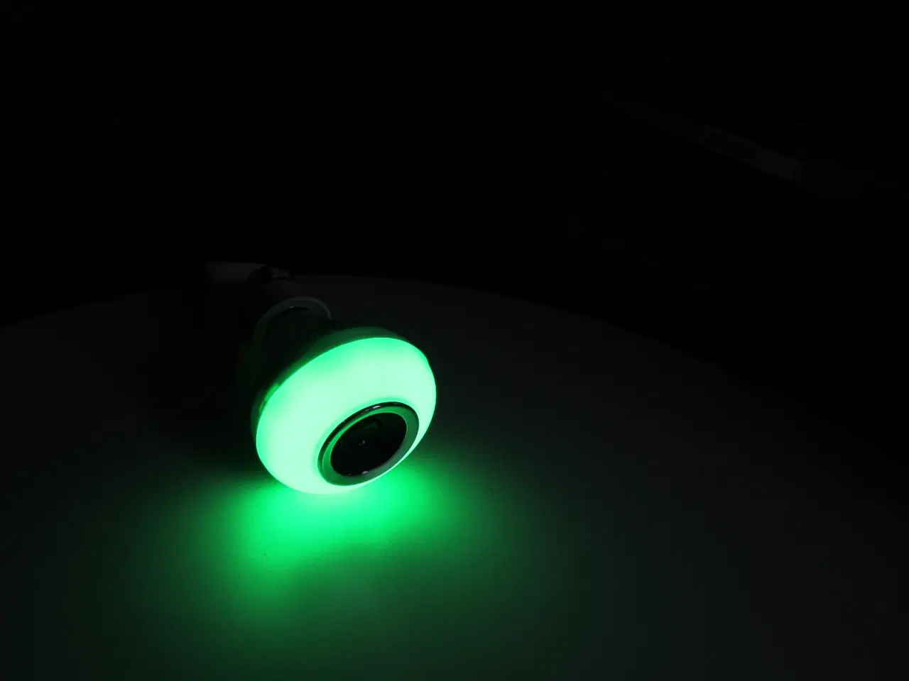 Billede 5 - Smart Bluetooth-musikpære med 12 farvet LED og