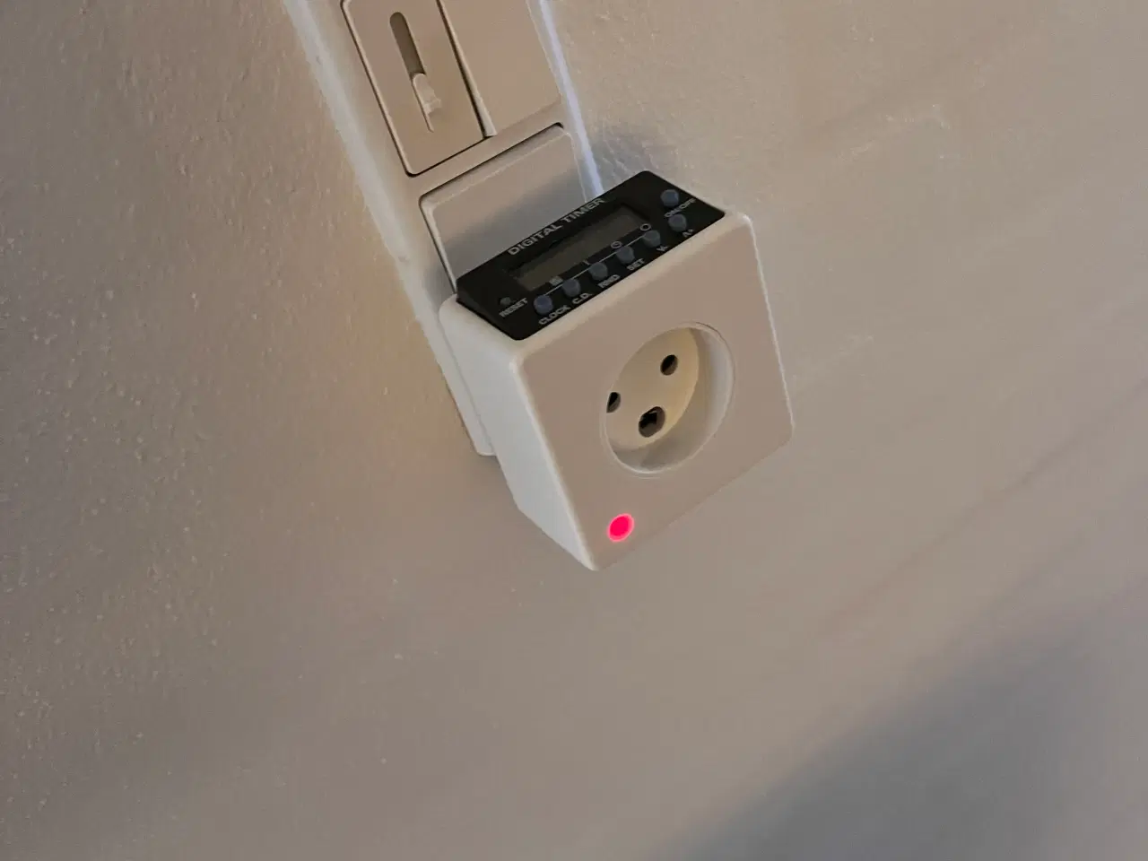 Billede 1 - Jo - el Tænd / sluk uge ur