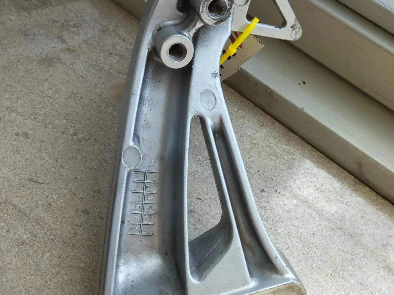 Billede 2 - Fodhviler med beslag, Suzuki SV 650S ( se%)