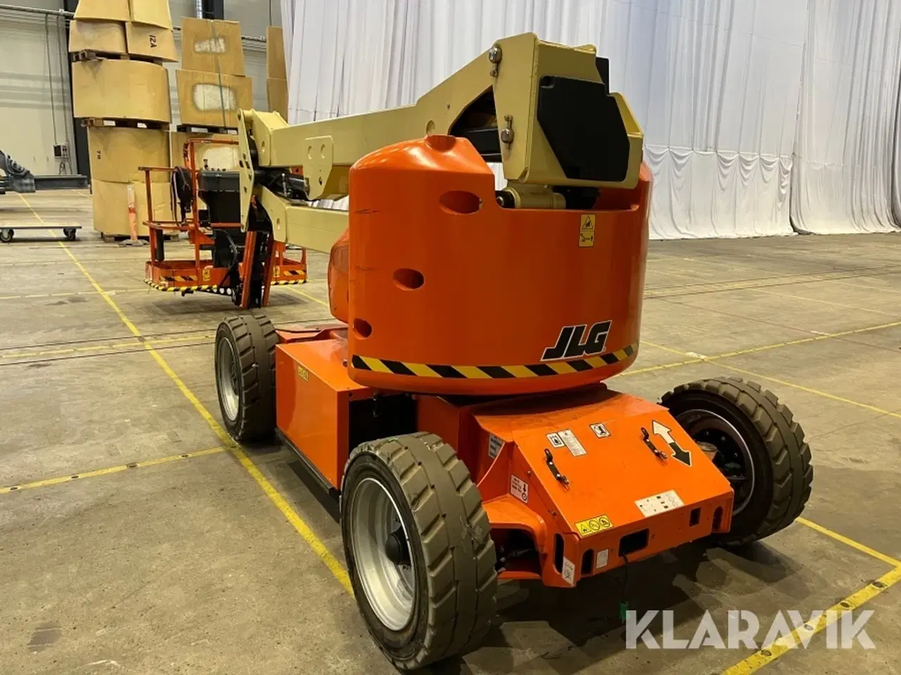 Billede 4 - Bomlift JLG E450AJ 15,7 m 1 styk