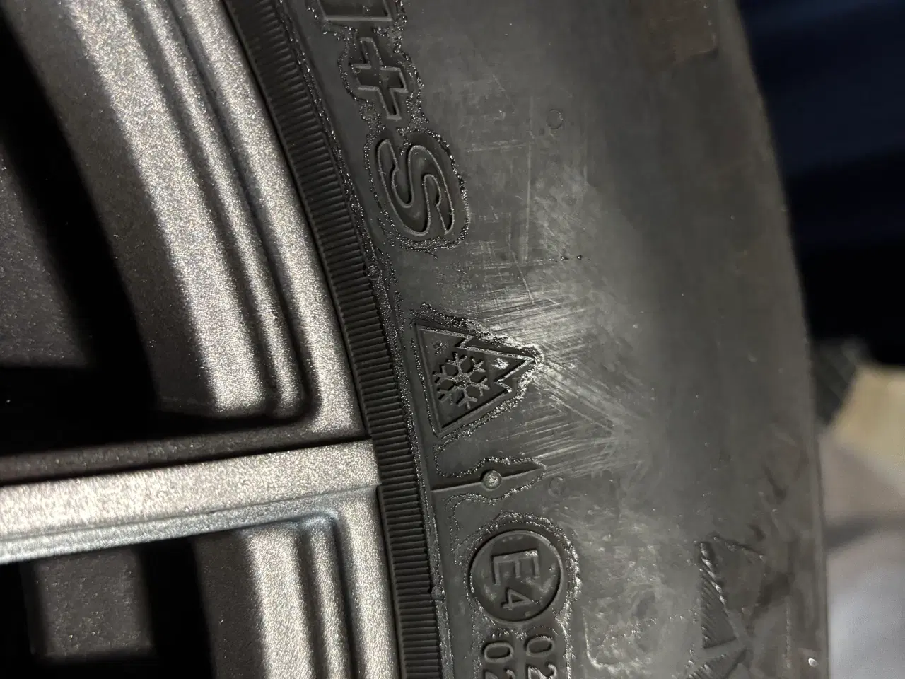 Billede 3 - Vinterhjul 18” med 8 mm mønster