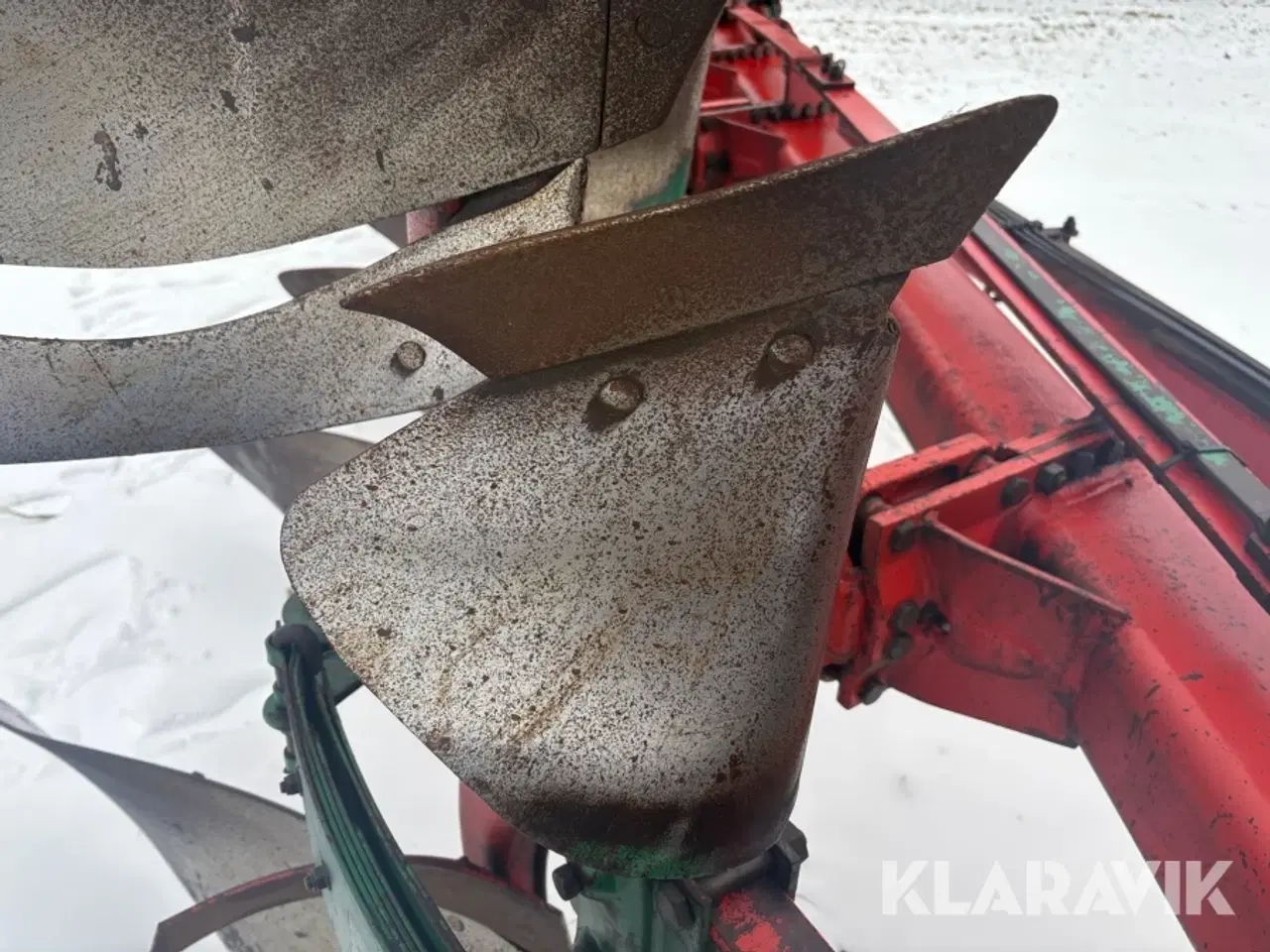 Billede 8 - Halvbugseret Vendeplov Kverneland PB85 6-furet