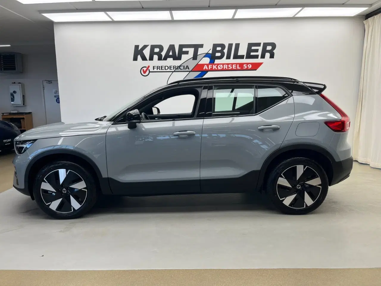 Billede 2 - Volvo XC40  P6 ReCharge Plus