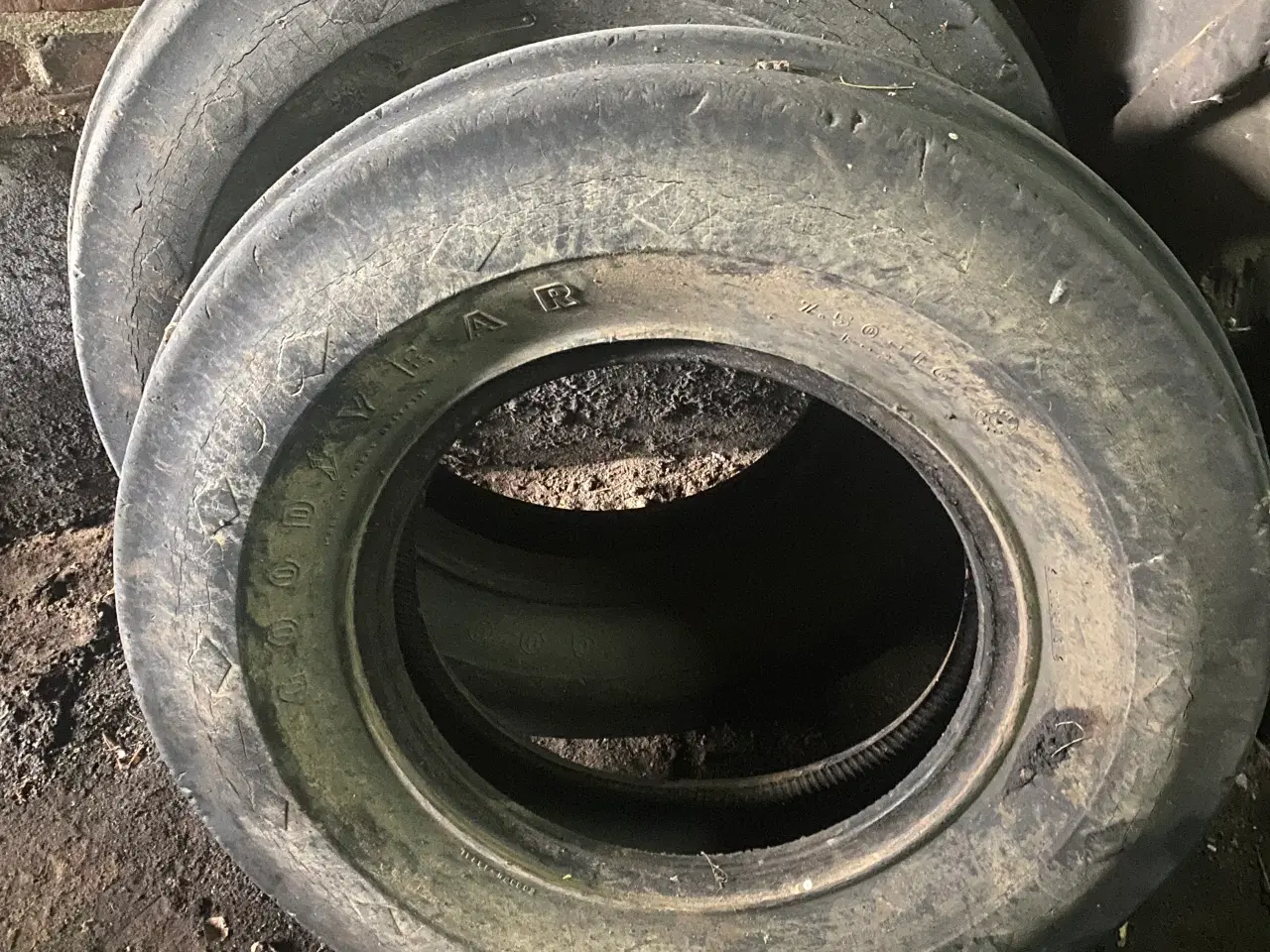 Billede 2 - Traktor dæk, 7,50 16