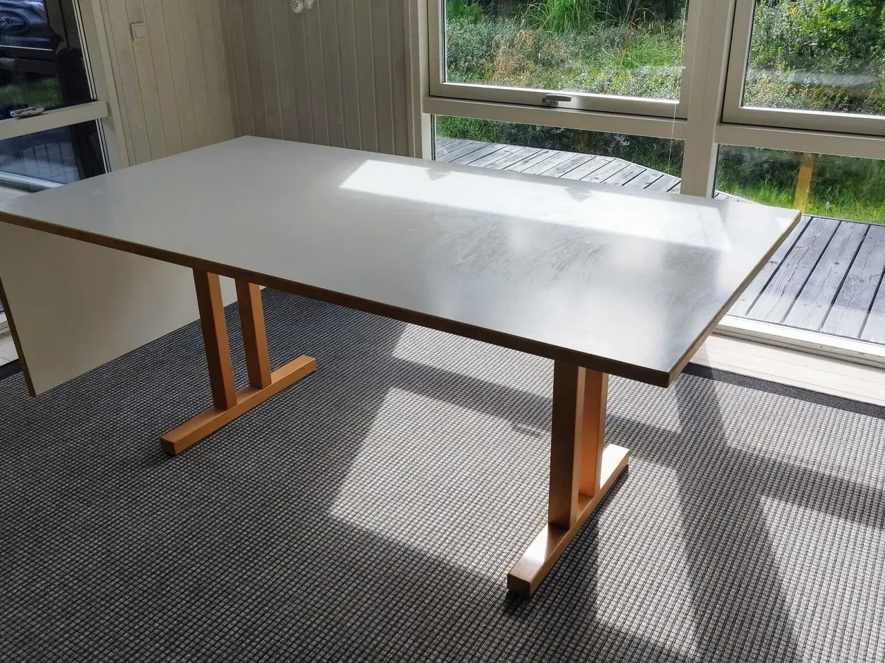 Billede 1 - Spisebord med 1 bordplade