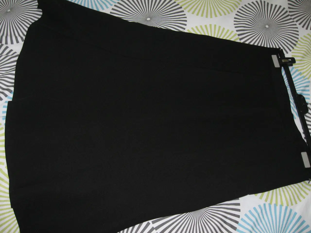 Billede 2 - Nederdel 	