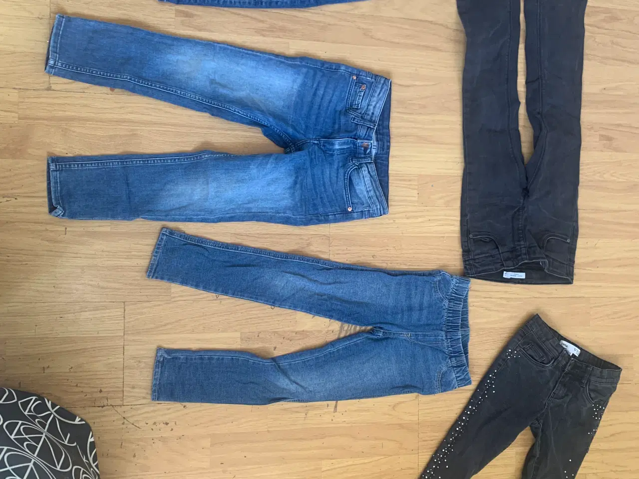 Billede 3 - Tøj pakke med bukser 