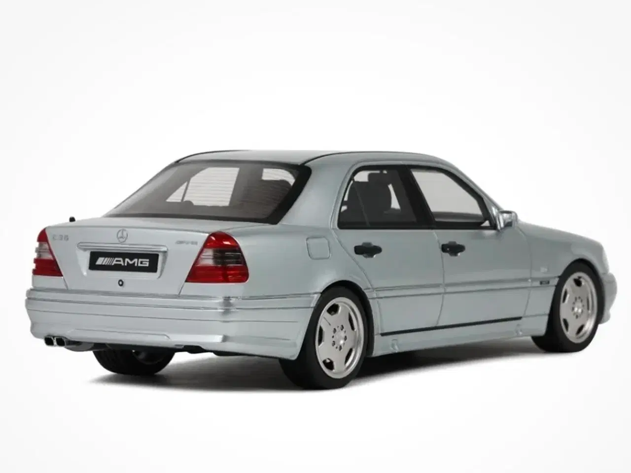 Billede 2 - 1:18 Mercedes C36 AMG 1990