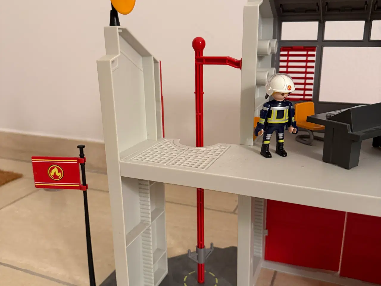 Billede 6 - Playmobil brandstation 9462