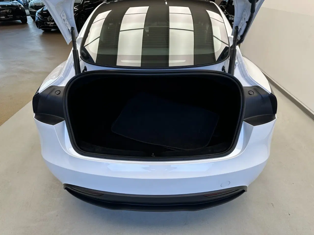 Billede 9 - Tesla Model 3 RWD