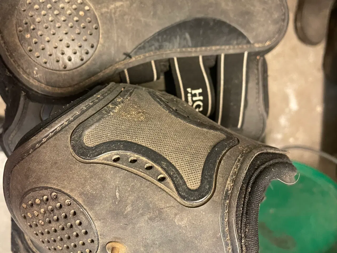 Billede 2 - Mange forskellige gamascher både dressur spring