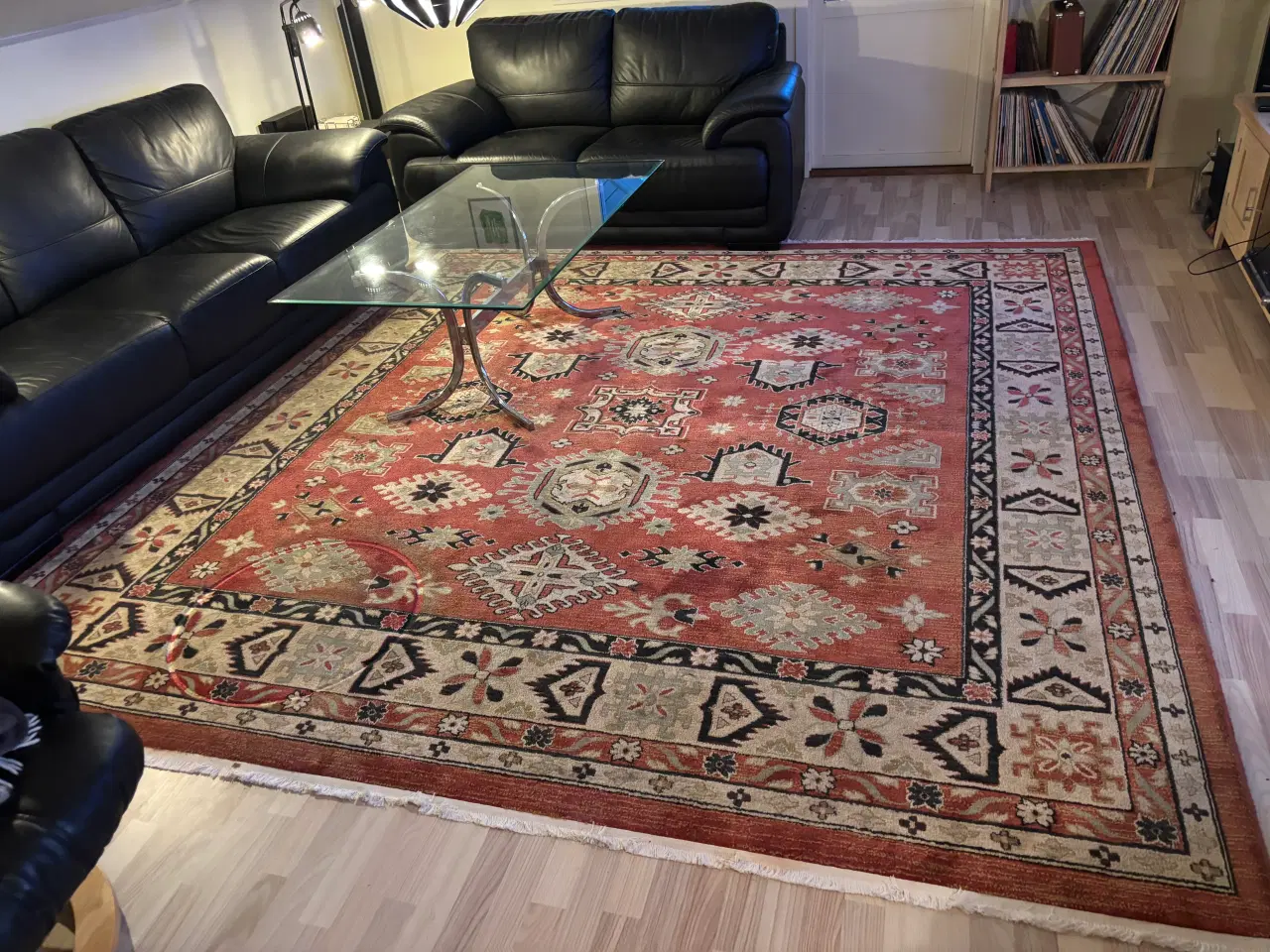 Billede 2 - Sofabord med glasplade bortgives 