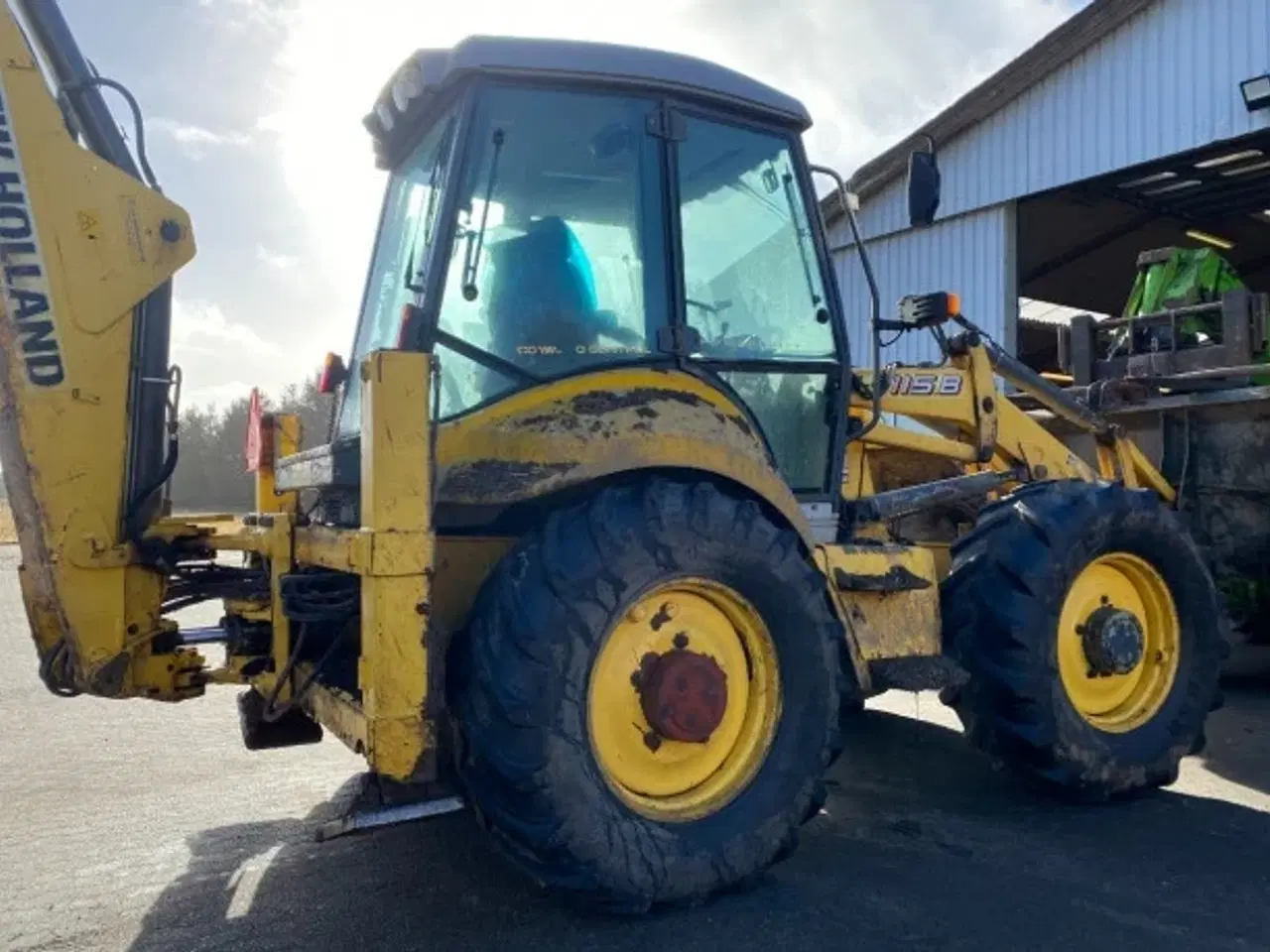 Billede 19 - New Holland LB115B - 4RS Sælges i dele/For parts