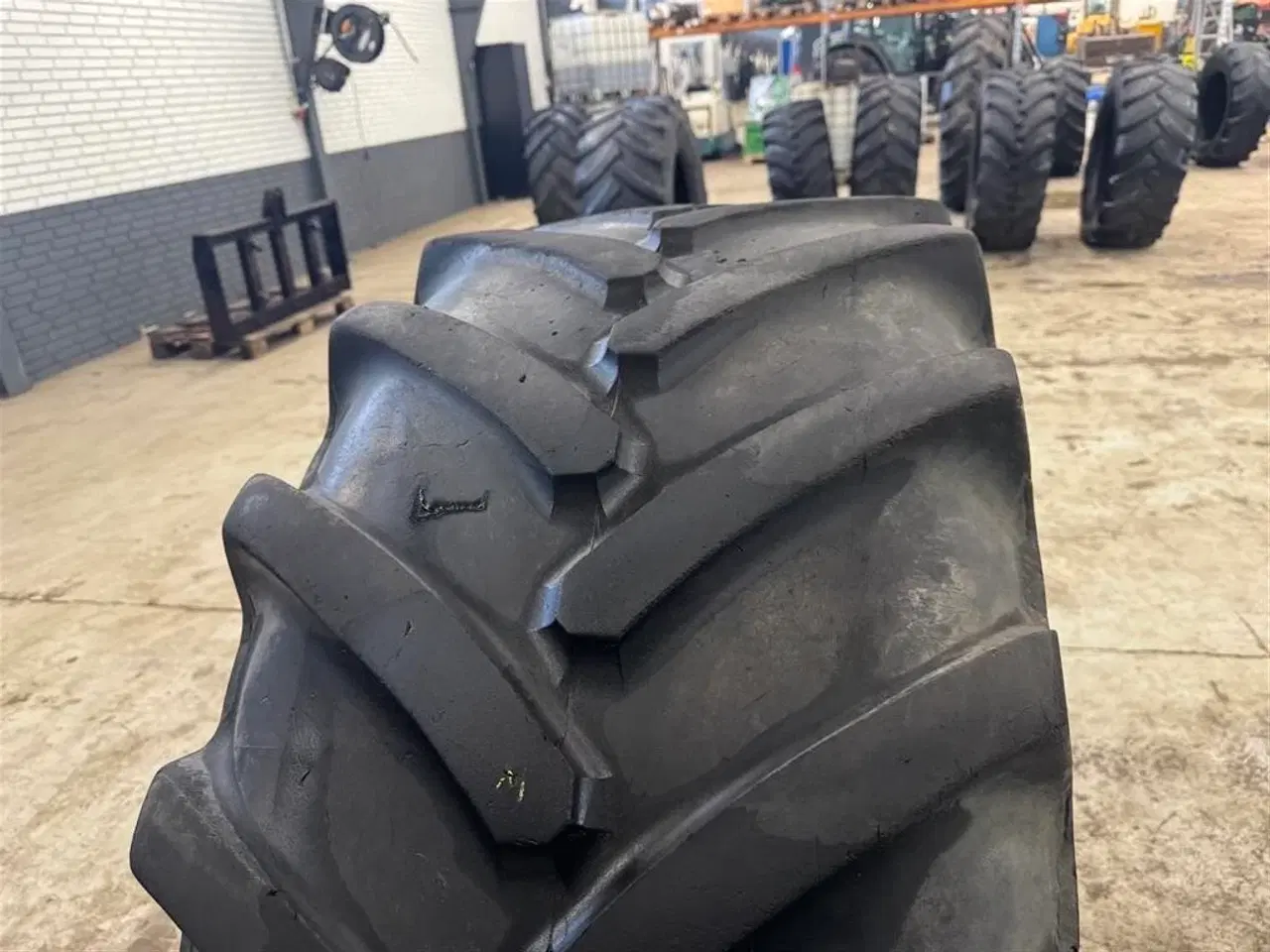Billede 5 - Michelin 540/65R28