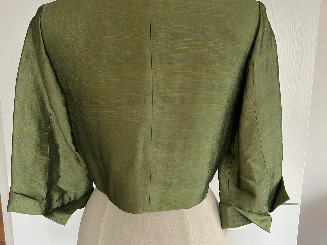 Billede 2 - Grøn Kort jakke/bolero