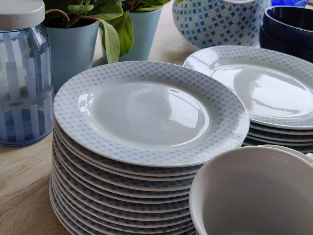 Billede 3 - Blå ting-vaser,skåle,urtepotter-pris fra 10 kr.