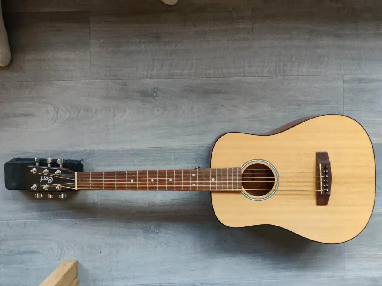 Billede 1 - Cort guitar