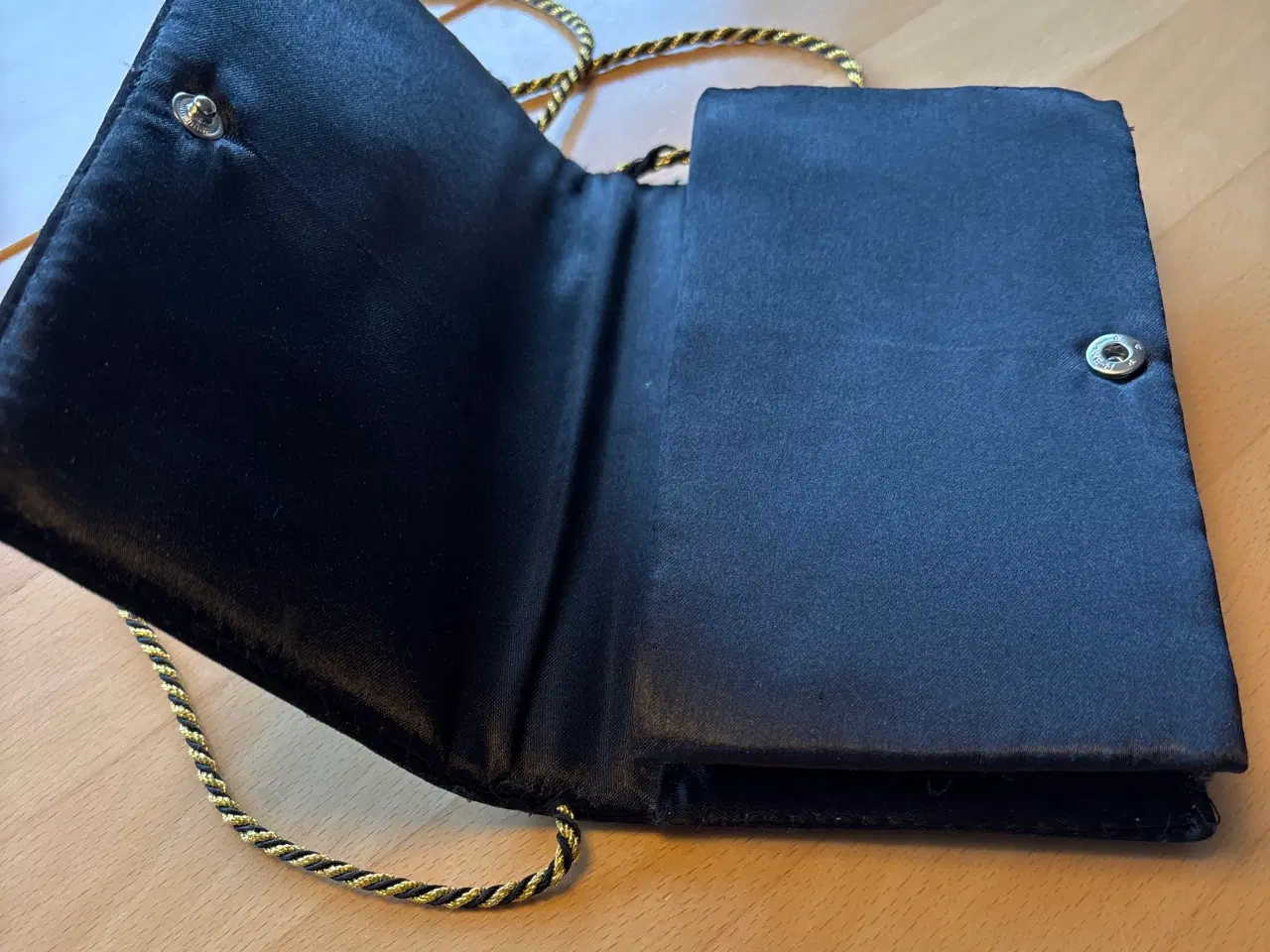 Billede 3 - Fiks taske med skulderrem