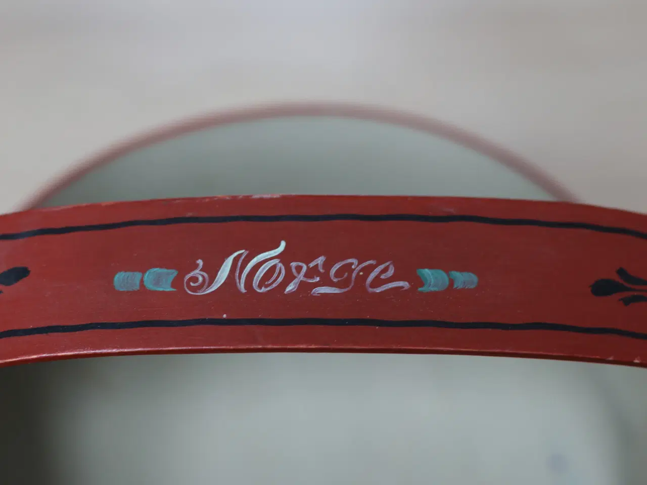 Billede 3 - Norsk rosemaling på en trækurv