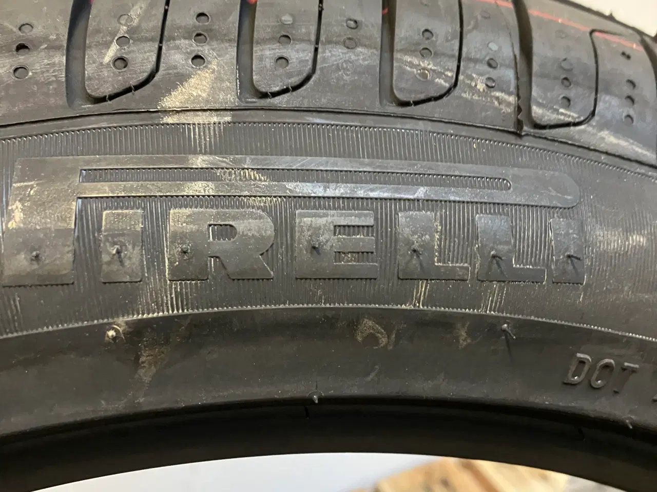 Billede 1 - Pirelli sommerdæk 150kr 