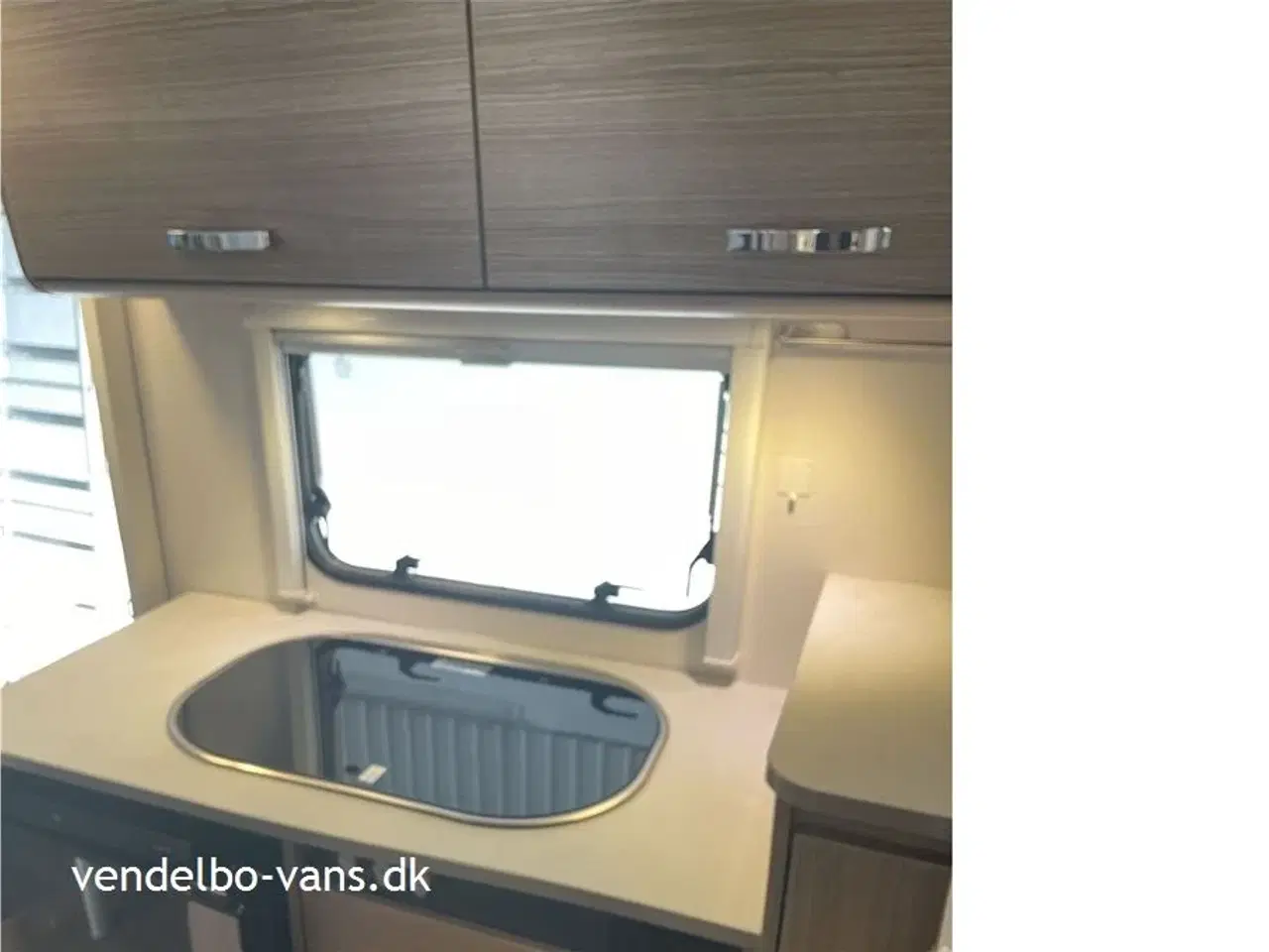 Billede 8 - 2019 - Carado V337   Enkeltsenge og høj garage