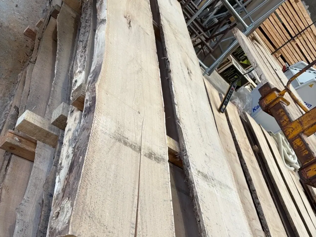 Billede 2 - Kastanje træs planker 2 styk