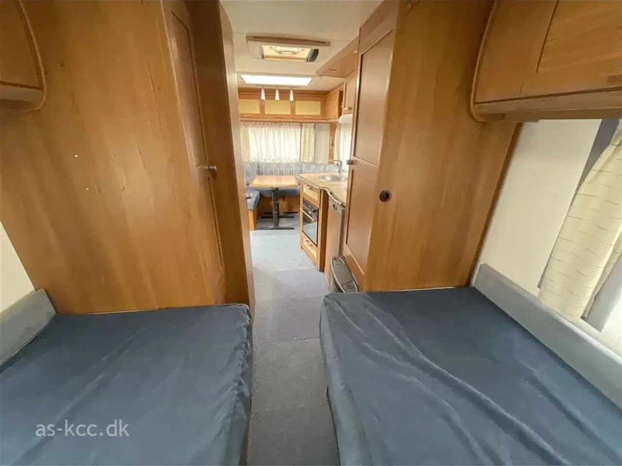 Billede 9 - 2010 - Knaus Azur 580 EU   Knaus Azur årg 2010 4 sovepladser 5 siddepladser, Isabella Commodore 2010.