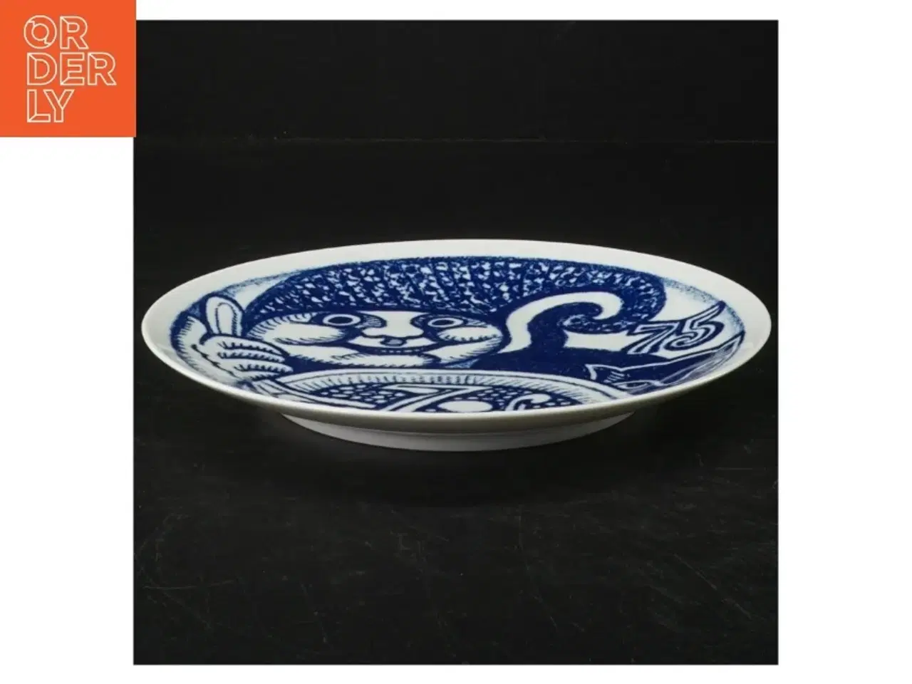 Billede 2 - Blå dekoreret porcelænstallerken fra Henry Heerup (str. Ø. 20 cm)